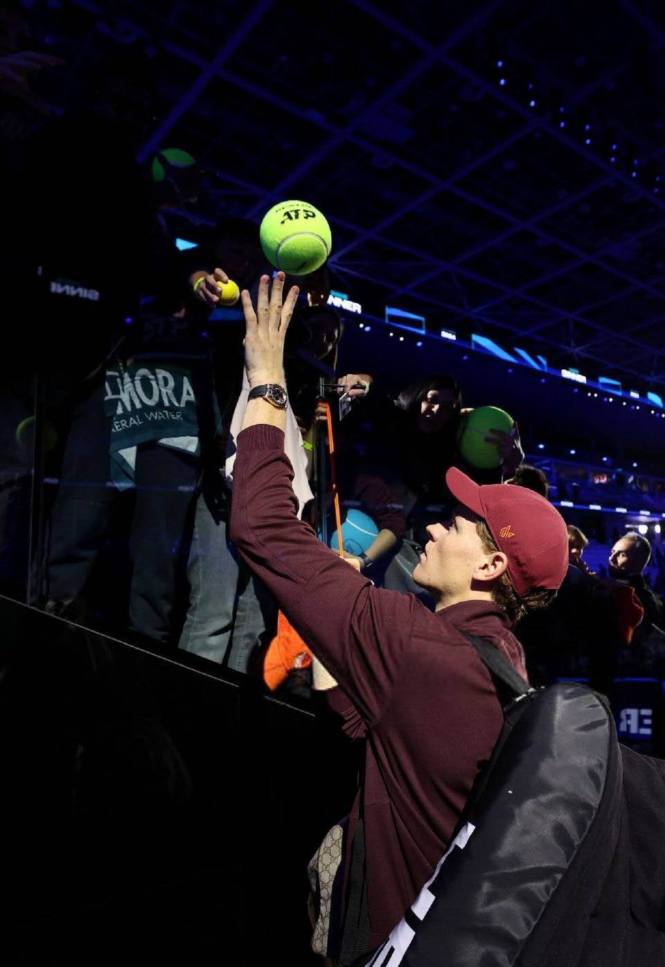 爱游戏官方-年终总决赛轻取拉沃尔杯，辛纳刷新纪录