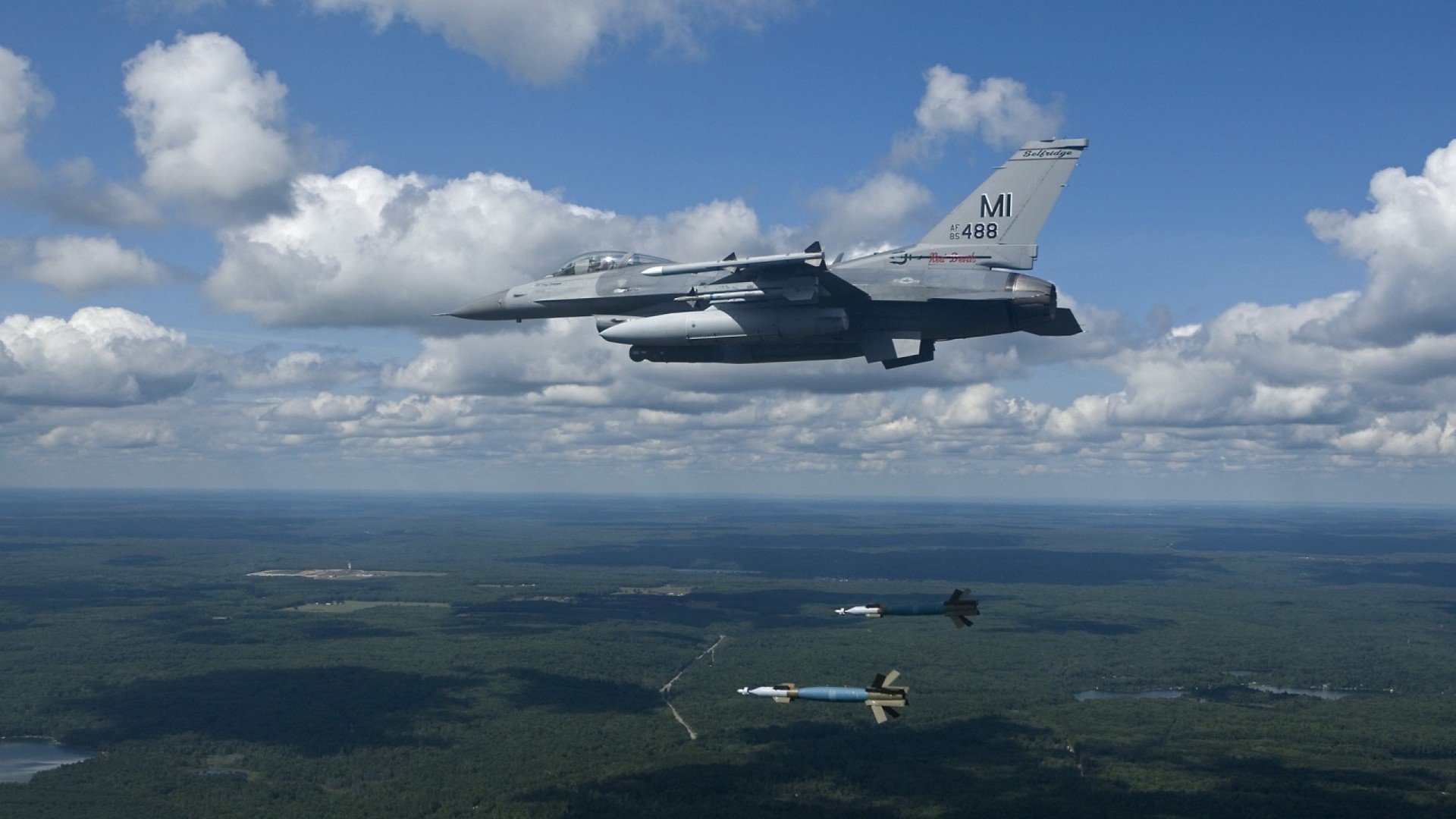 龙王巡疆与沉默的黄昏，当安赛龙的火热映照中德战场的更迭