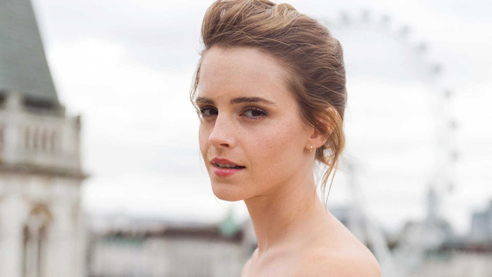 爱游戏体育-佛罗伦萨的叹息，当意大利艺术足球遭遇英格兰铁血洪流