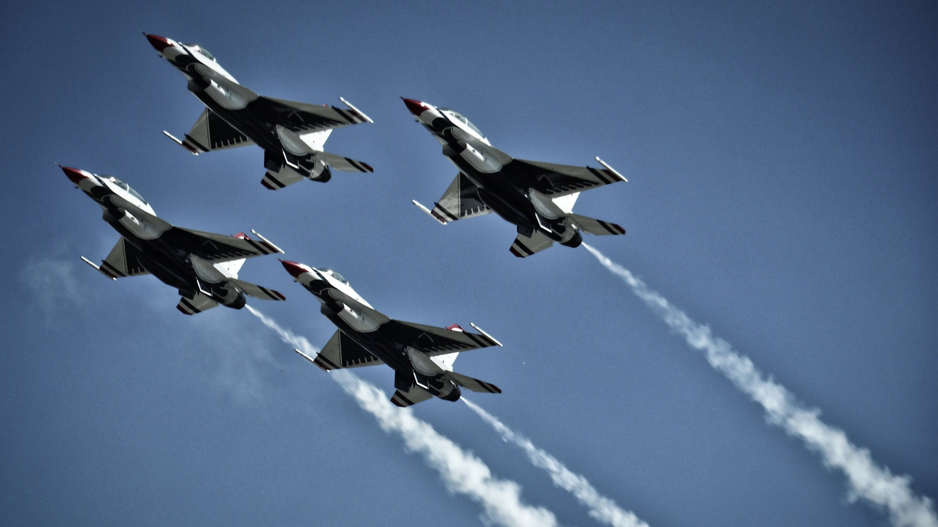 绿茵场上的现代战争史诗,若日尼奥中场核爆,伊拉克式防反让巴萨沙漠突围梦碎