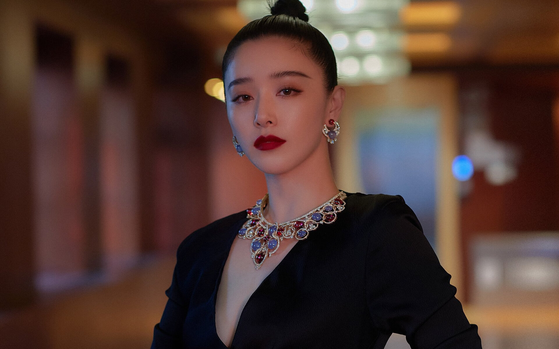 当东决哨响时,内马尔在篮球场上演绝杀