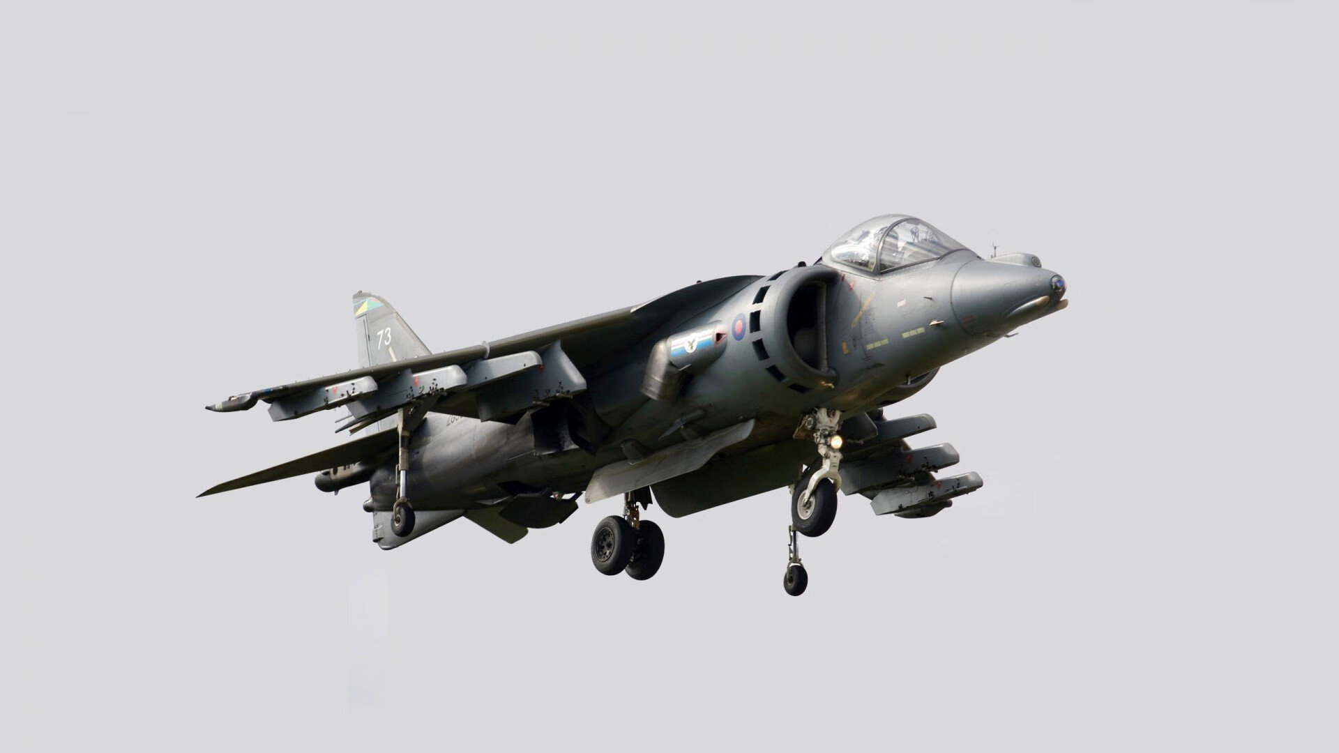 钢铁机器的艺术覆盖,当德国足球的冷静收割,遇上萨卡刀锋上的连续闪光